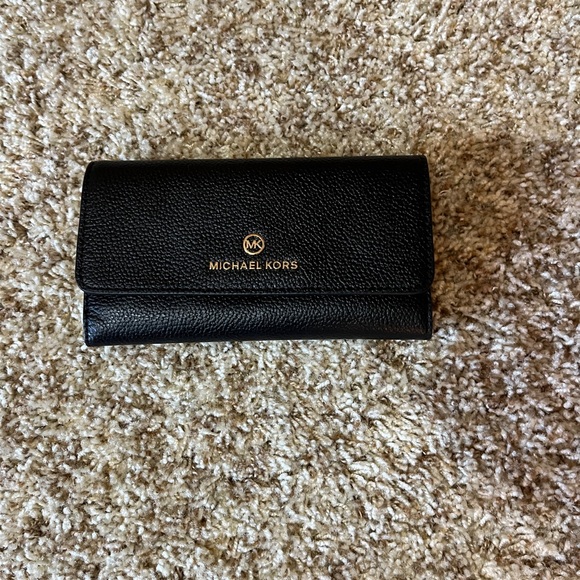 Michael Kors Jet Set Travel Crossgrain Leather Tri-Fold Wallet black - Picture 5 of 6